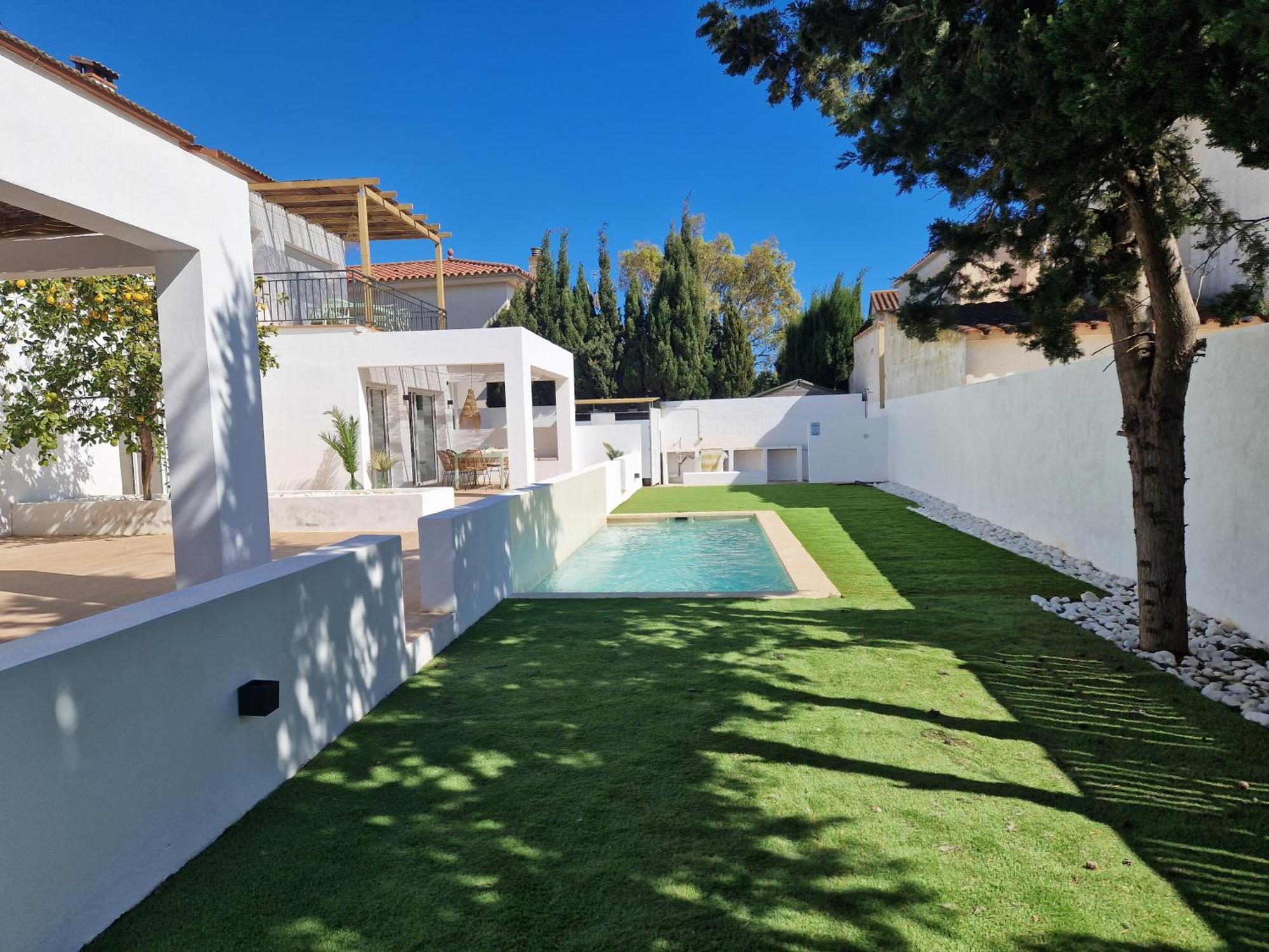 Gorgot P1 I Apartamento Con Terraza Y Piscina Comunitaria Cerca De La Playa Empuriabrava Exterior photo