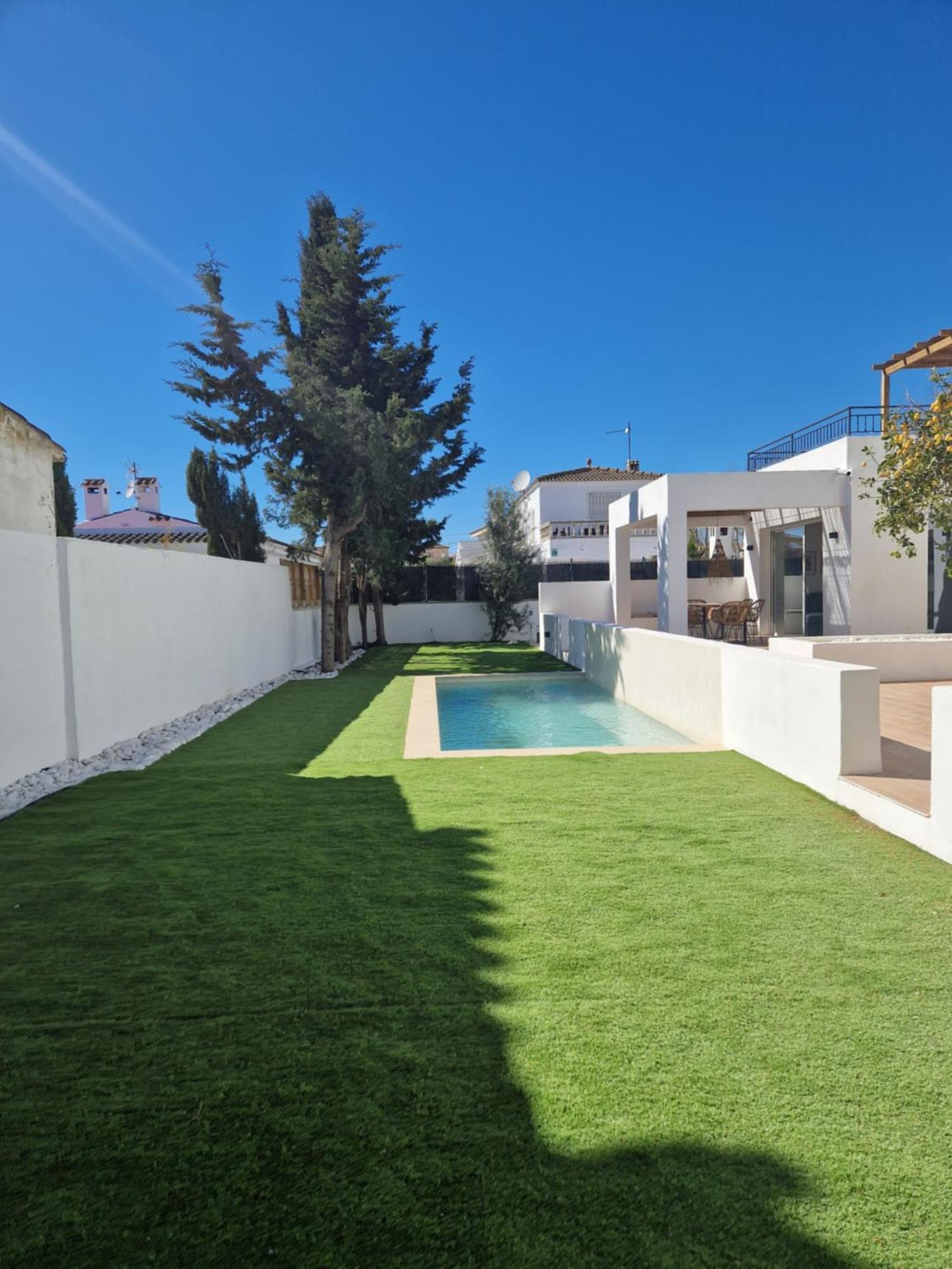 Gorgot P1 I Apartamento Con Terraza Y Piscina Comunitaria Cerca De La Playa Empuriabrava Exterior photo