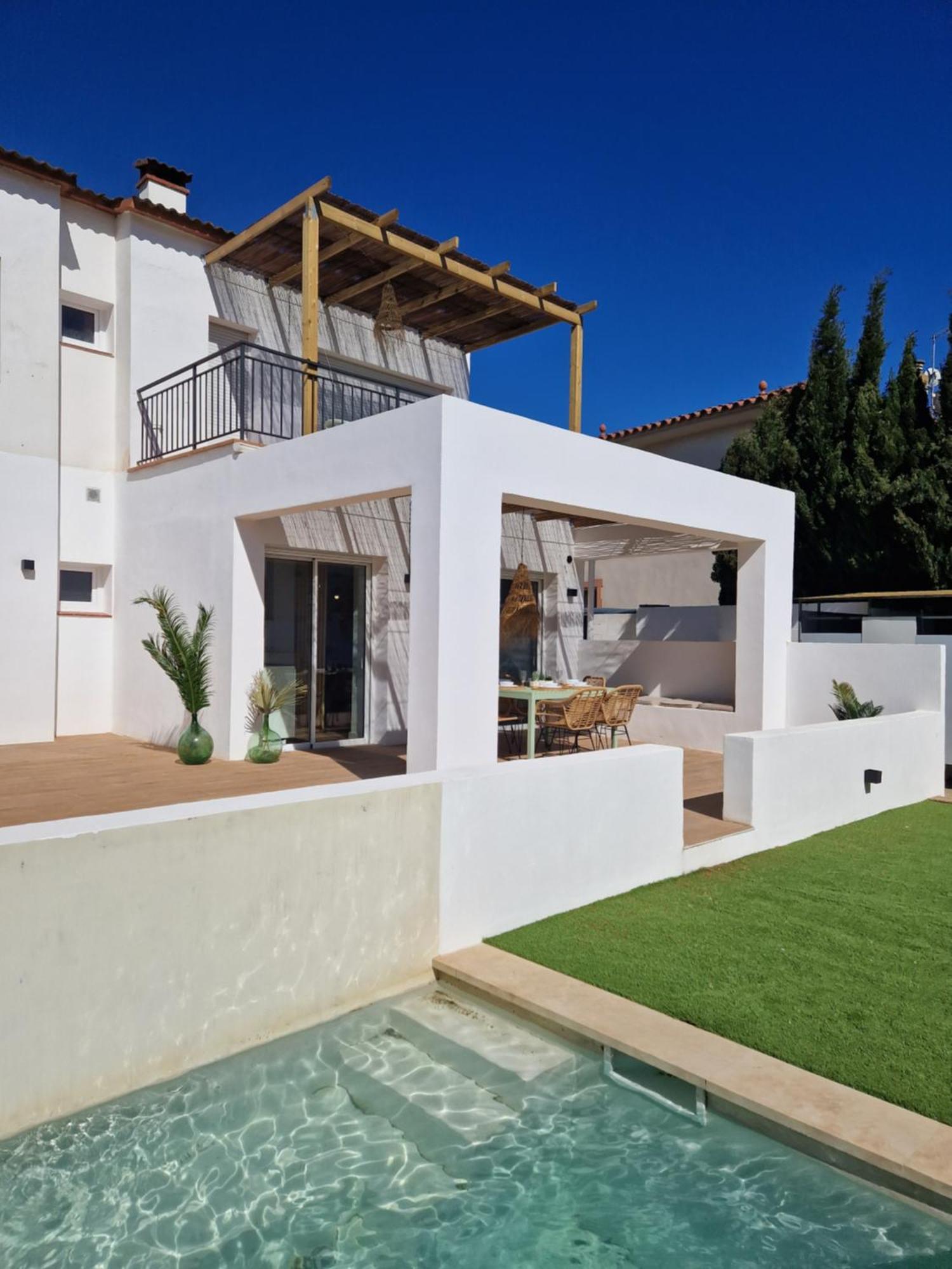 Gorgot P1 I Apartamento Con Terraza Y Piscina Comunitaria Cerca De La Playa Empuriabrava Exterior photo
